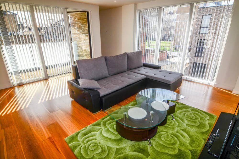 Apartment Wharf - Cambridge Av London Ngoại thất bức ảnh