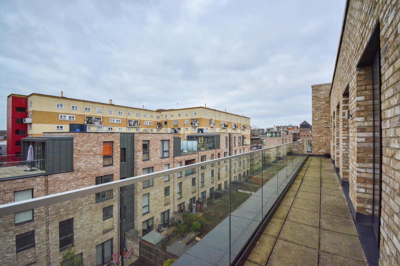 Apartment Wharf - Cambridge Av London Ngoại thất bức ảnh